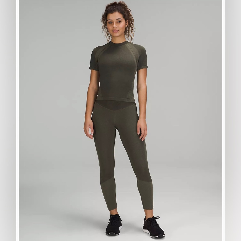NWT Lululemon Seamless Training Short Sleeve Shirt Army Green Size 4